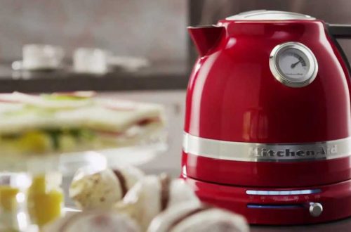 Что делает чайник KitchenAid хорошим вариантом для приготовления утреннего чая?